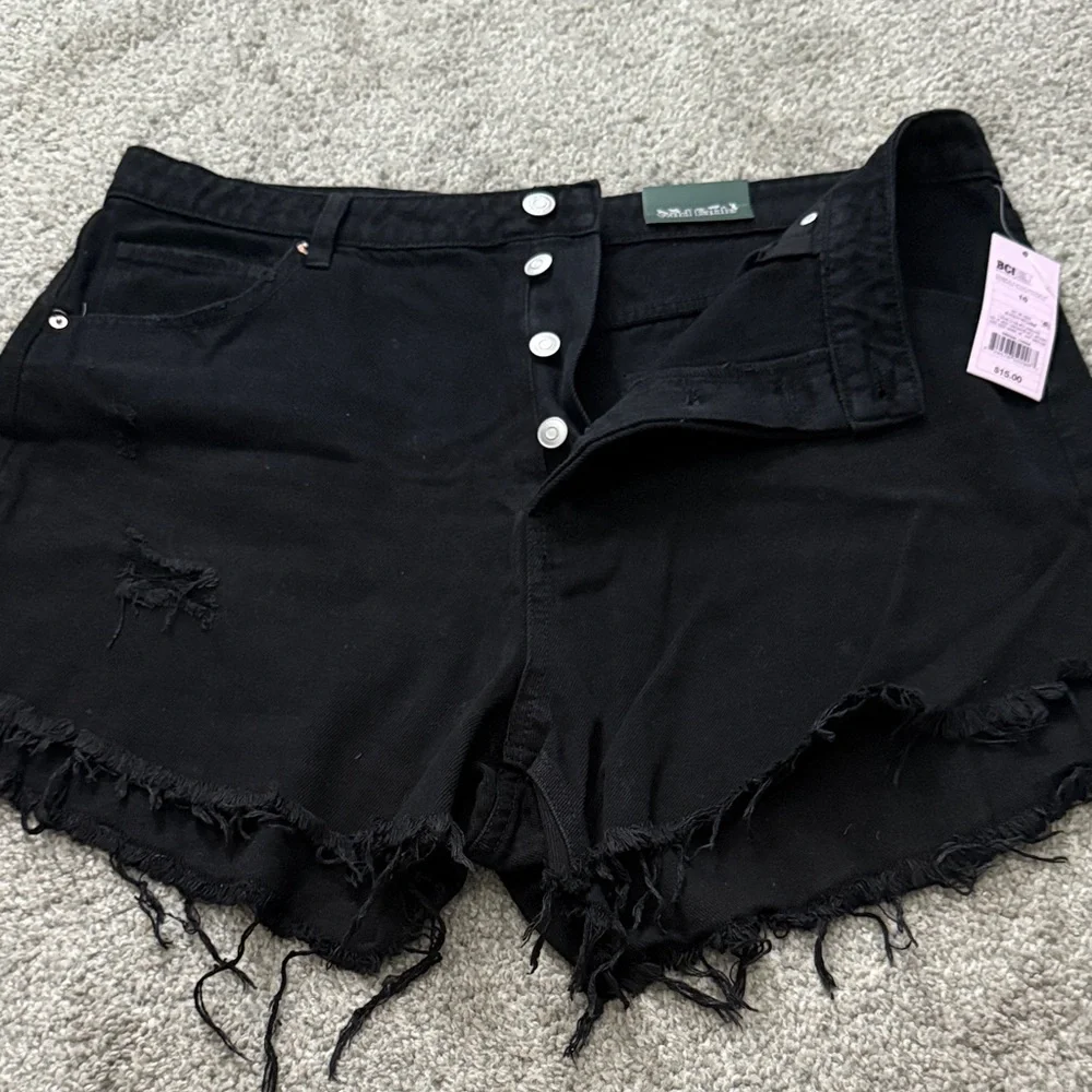 Wild Fable Black Frayed Jean Shorts - Picture 2 of 4
